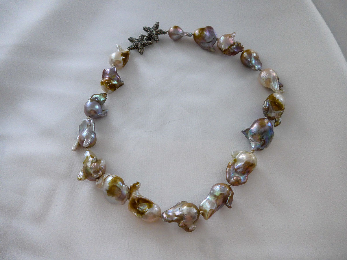 ONE STRAND NATURAL BAROQUE PEARL NECKLACE