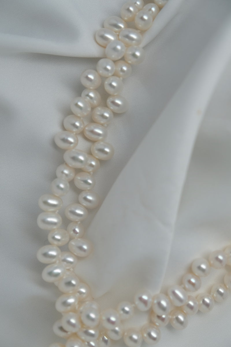 One Strand White Drop Cultured Pearl Lariat Necklace Finished in Rock Crystal Nuggets