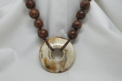 One Strand 20mm Wood & Horn Necklace