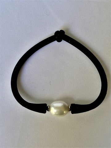 White Cultured Pearl Black Rubber Bracelet
