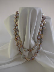 ONE STRAND NATURAL BAROQUE PEARL NECKLACE