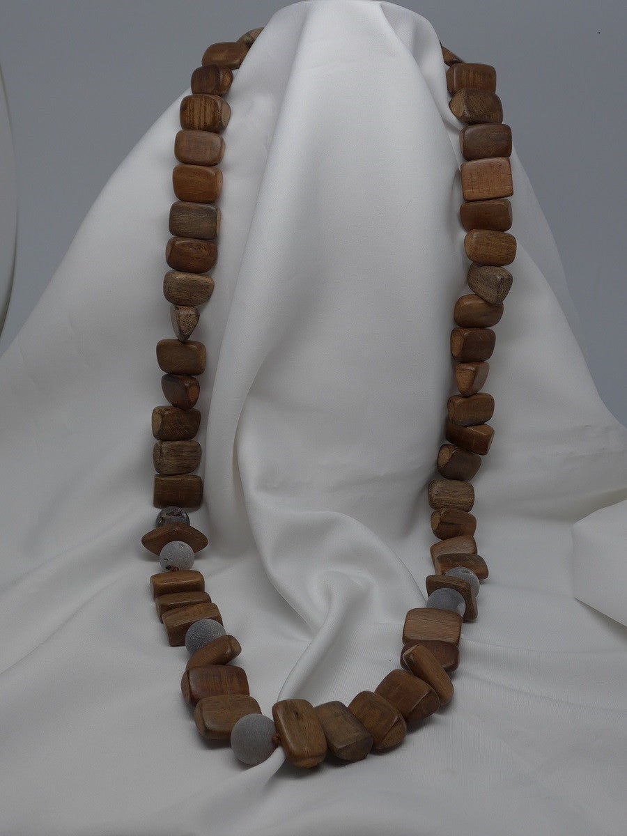 One Strand Driftwood and Natural Druzzie Agate Long Necklace