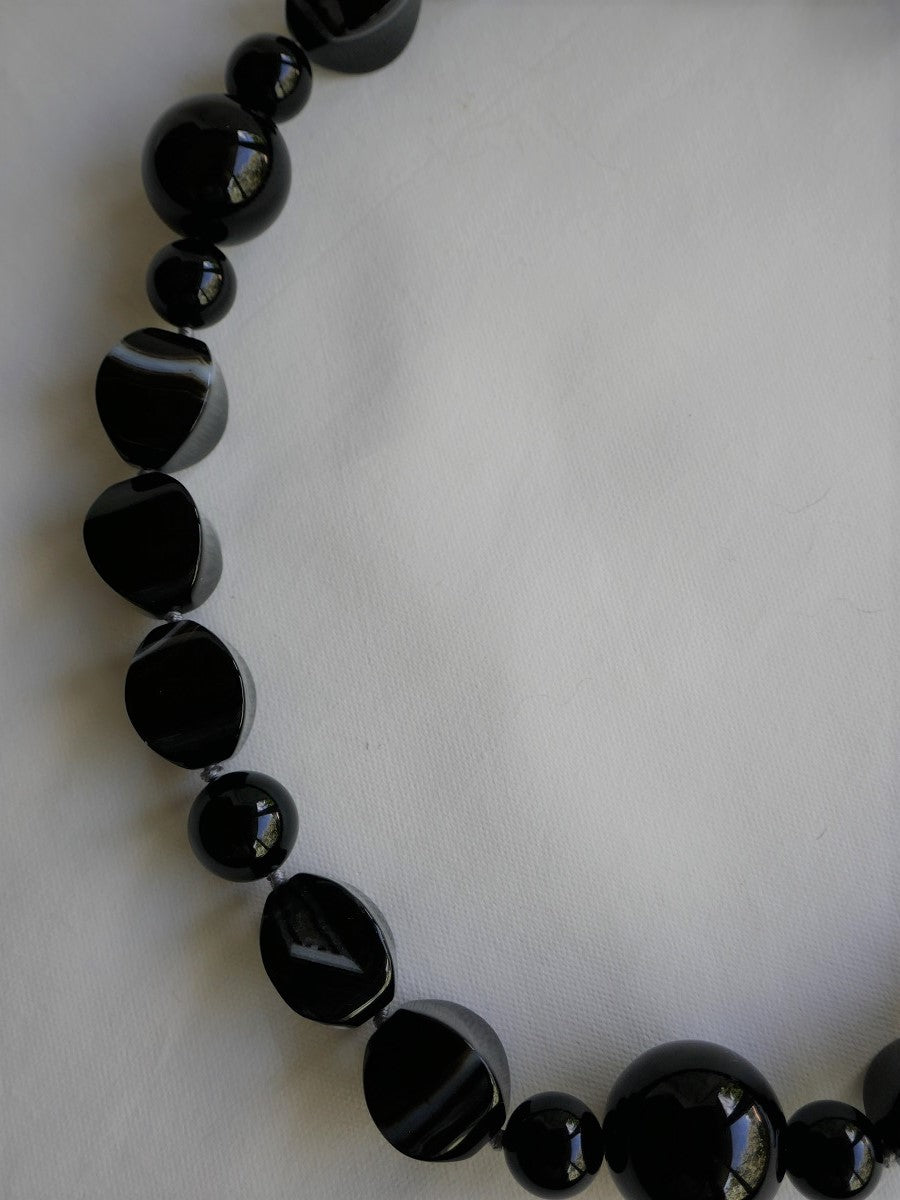 One Strand Black Banded Agate Onyx Gemstone Necklace