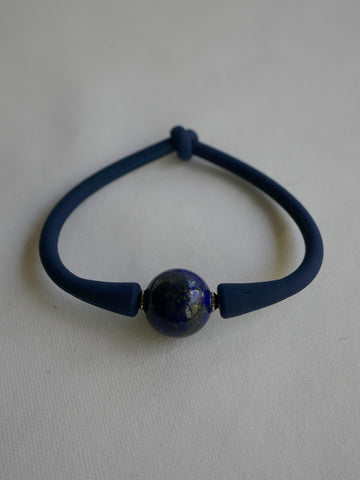 Lapiz Bead Blue Rubber Bracelet